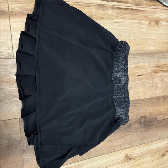 Lululemon - Picture 2 of 4